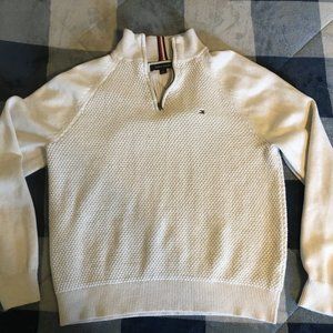 Tommy Hilfiger Men's Quarter Zip Pullover